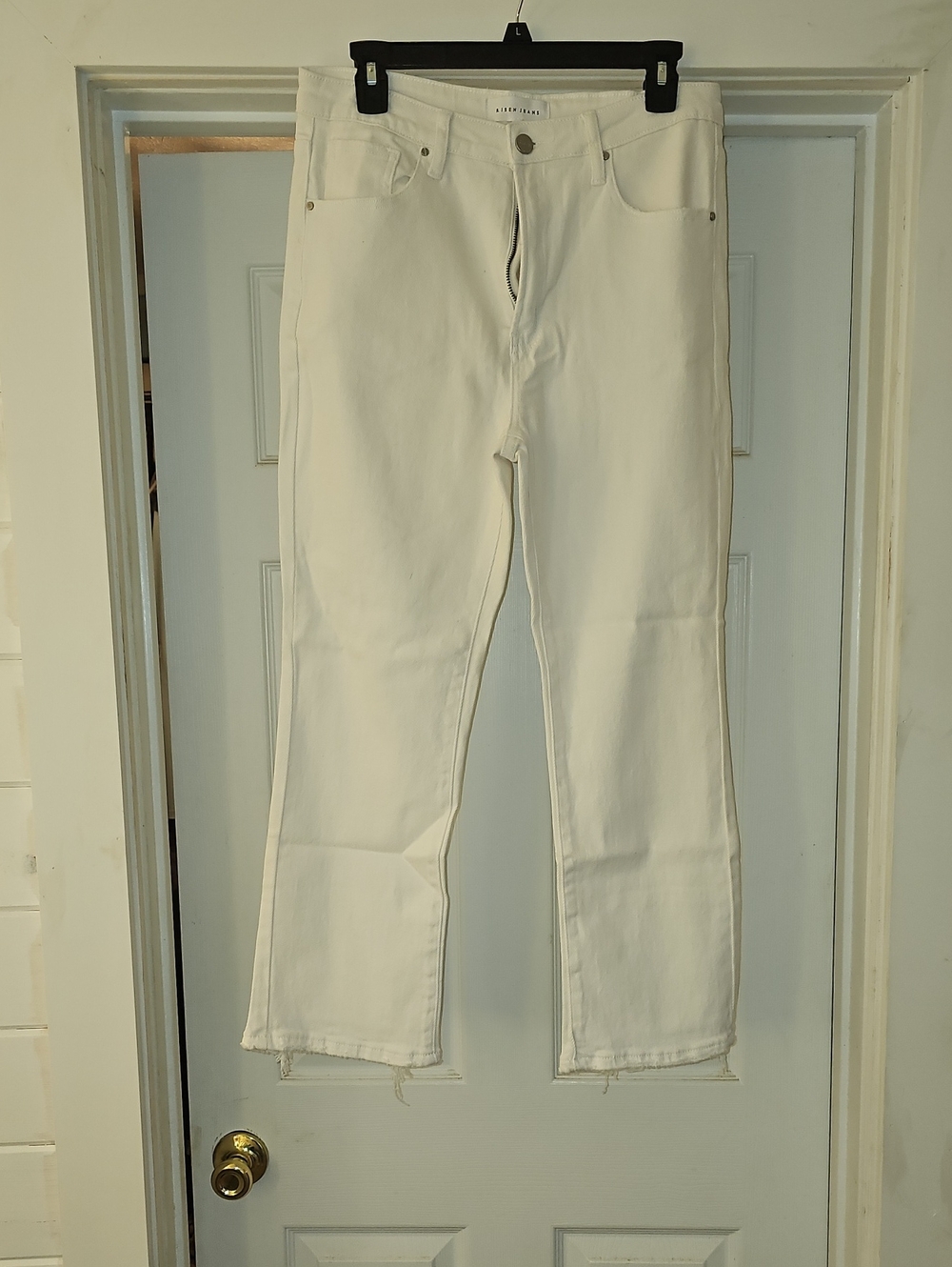 Women's White Straight-Leg Jeans